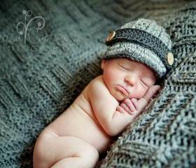 Grey and charcoal newsboy hat for baby boys